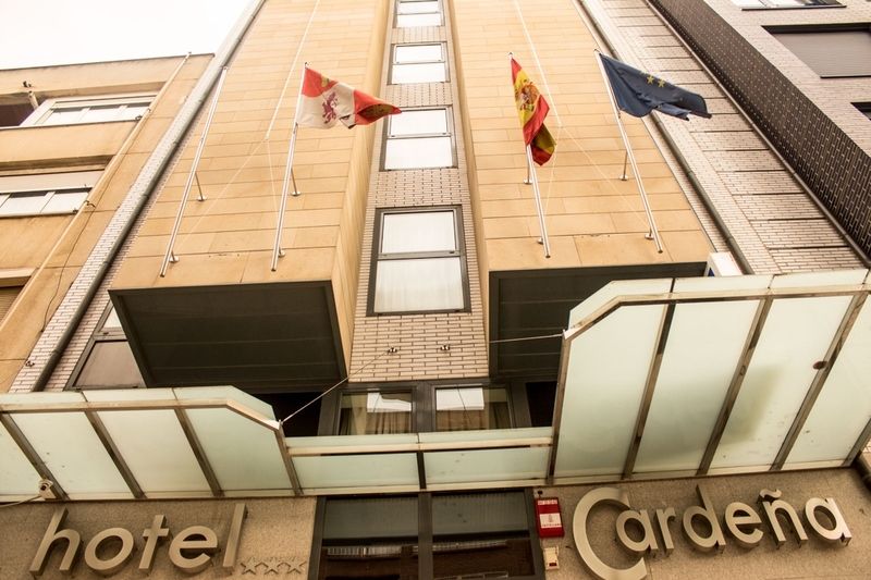 Burgo Hotel Alda Cardena מראה חיצוני תמונה